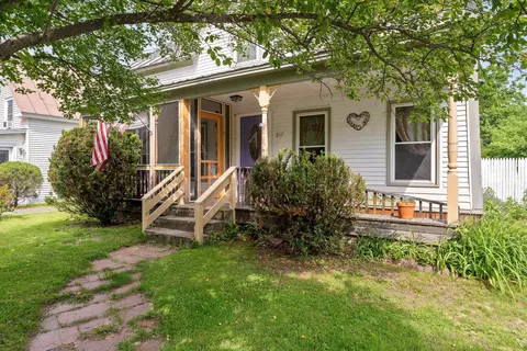 217 S Pleasant St, Bradford, VT 05033