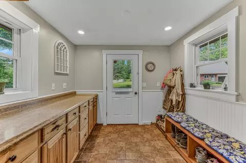 Entry Way - 3310 Main St, Bethlehem, NH 03574 photo 3 of 6