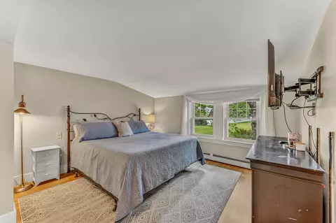 Bedroom - 3310 Main St, Bethlehem, NH 03574 photo 5 of 9