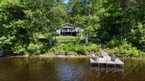 215 Stocker Pond Rd, Grantham, NH 03753