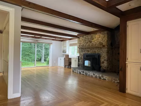 Living - 439 Exeter Rd, Hampton, NH 03842 photo 5 of 6