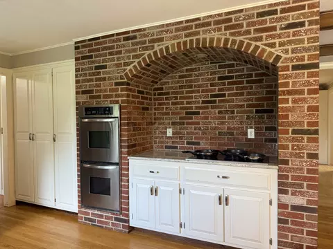 Kitchen - 439 Exeter Rd, Hampton, NH 03842 photo 3 of 3