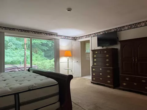Bedroom - 439 Exeter Rd, Hampton, NH 03842 photo 5 of 5