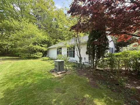 Exterior - 439 Exeter Rd, Hampton, NH 03842 photo 8 of 10