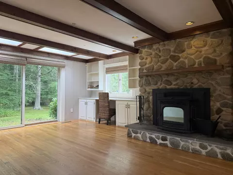 Living - 439 Exeter Rd, Hampton, NH 03842 photo 6 of 6