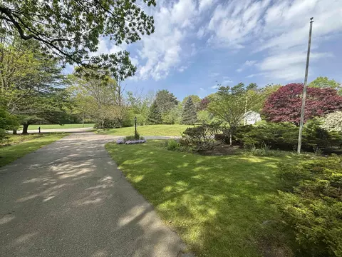 Exterior - 439 Exeter Rd, Hampton, NH 03842 photo 3 of 10