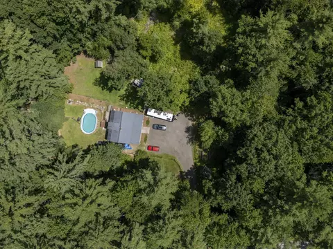 108 Old Bennington Rd, Greenfield, NH 03047