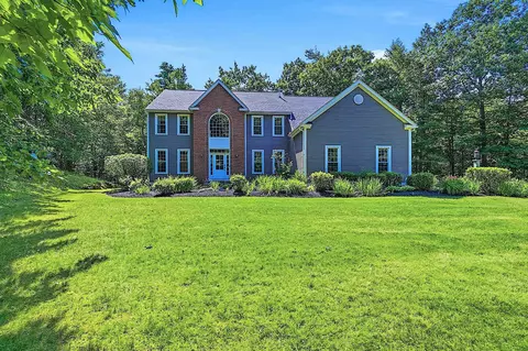 52 The Flume, Amherst, NH 03031