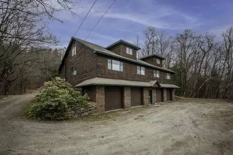 798 Vermont Route 100, Wilmington, VT 05363
