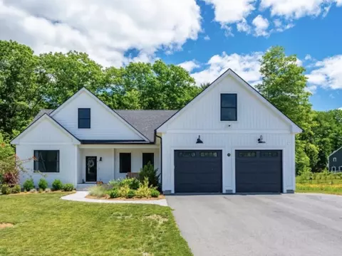 19 Peterson Rd, Rochester, NH 03839