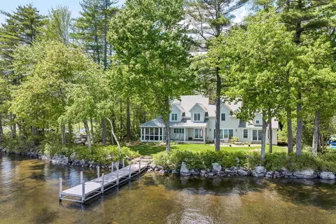 140 Holden Shore Rd, Wolfeboro, NH 03894