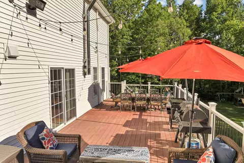Exterior - 12 Longmeadow Rd, Windham, NH 03087 photo 5 of 10