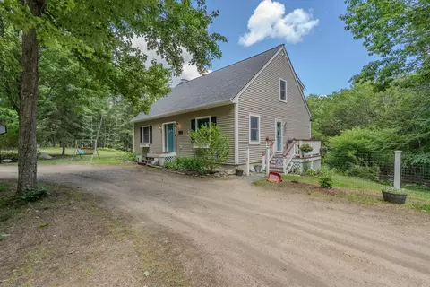 112 Wild Goose Pond Rd, Strafford, NH 03884