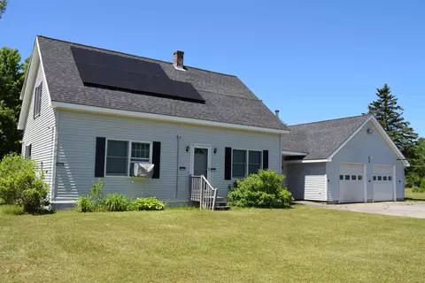 14 Cloutier Rd, Lancaster, NH 03584