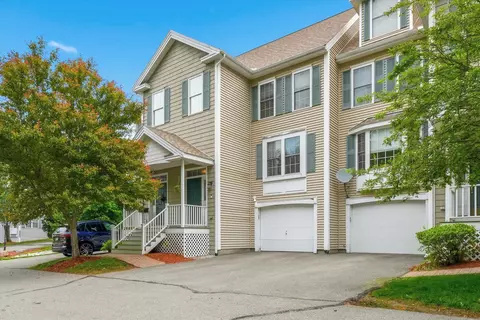 3 Georgetown Dr #3, Nashua, NH 03063