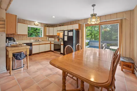 Dining - 7 Mill Rd, Dover, VT 05356 photo 1 of 2