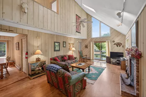 7 Mill Rd, Dover, VT 05356