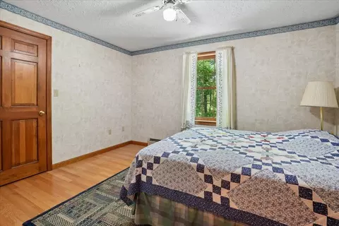Bedroom - 58 Joanne Dr, Hooksett, NH 03106 photo 5 of 8