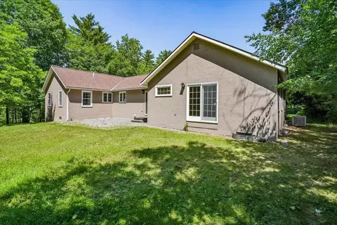 Exterior - 58 Joanne Dr, Hooksett, NH 03106 photo 4 of 11