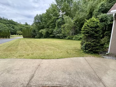 Exterior - 58 Joanne Dr, Hooksett, NH 03106 photo 9 of 11