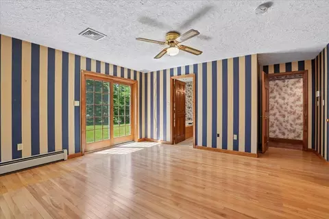 Bedroom - 58 Joanne Dr, Hooksett, NH 03106 photo 1 of 8