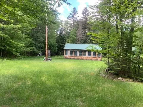 64 Wildcat Dr, Pittsburg, NH 03592