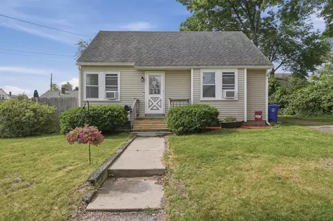 40 Mcguigan Ave, Manchester, NH 03103