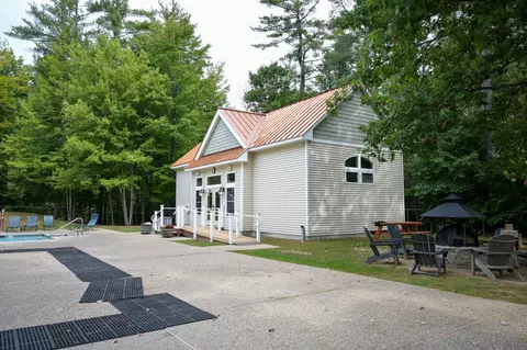 Exterior - 8 River Run Dr # J, Bartlett, NH 03812 photo 5 of 10