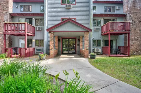 8 River Run Dr # J, Bartlett, NH 03812