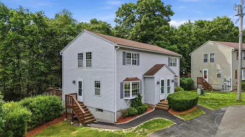46 Morgan Cir #A, Goffstown, NH 03045