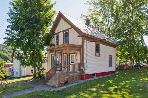 16 Furnace St, Springfield, VT 05156