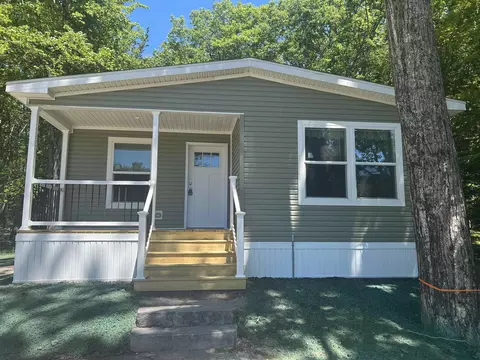 6 Country Ridge Park, Rochester, NH 03867