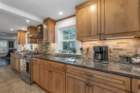 Kitchen - 108 Center St, Wolfeboro, NH 03894 photo 3 of 4