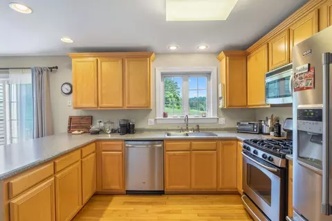 Kitchen - 18 Morrison Ln, Dover, NH 03820 photo 1 of 5