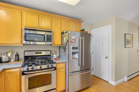 Kitchen - 18 Morrison Ln, Dover, NH 03820 photo 3 of 5