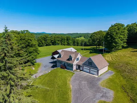 292 Fulton Rd, Bradford, VT 05033
