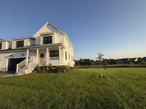 96 Aurora Rd, South Burlington, VT 05403