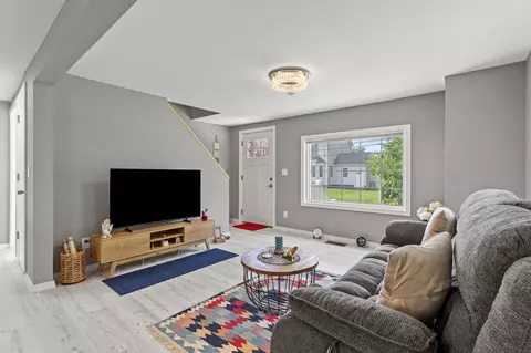 109 Purchase St, Manchester, NH 03103