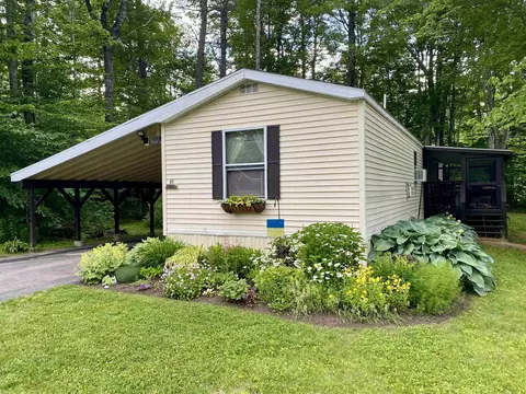 47 Fox Hill Ln, Conway, NH 03813