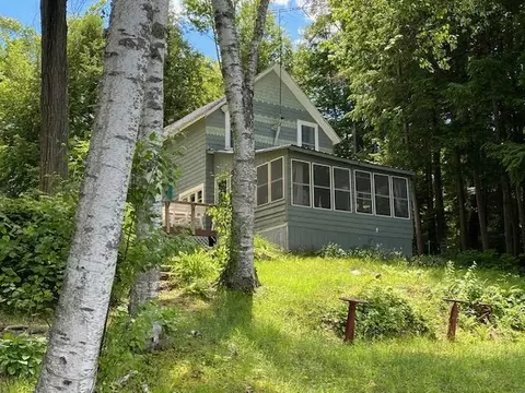 126 Crescent Lake Rd, Acworth, NH 03601
