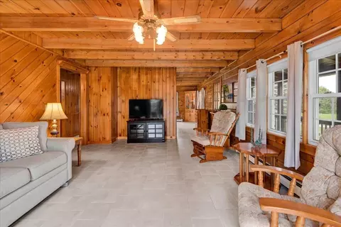 Living - 66 Poor Farm Rd, Alburgh, VT 05440 photo 3 of 4