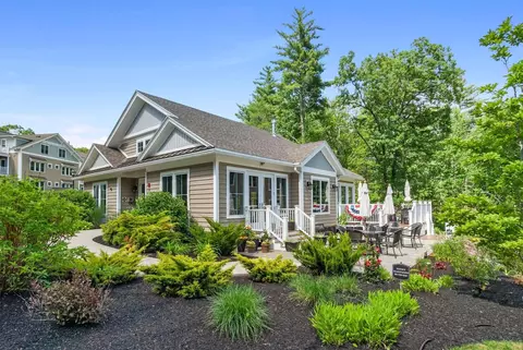 24 Willey Creek Rd #203, Exeter, NH 03833