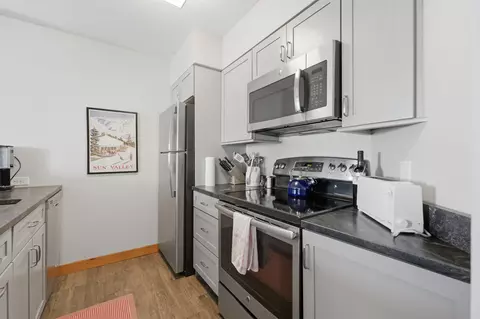 Kitchen - 12 Ober Tal Dr #C14, Stratton, VT 05360 photo 2 of 3