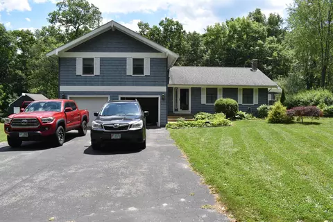 1 Whitneys Cv, Derry, NH 03038