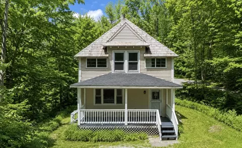 45 Eden Ave, Proctor, VT 05765