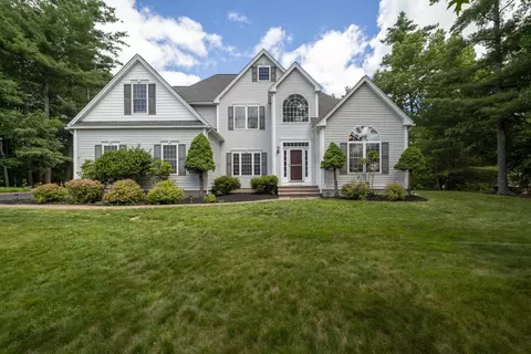 84 Searles Rd, Windham, NH 03087