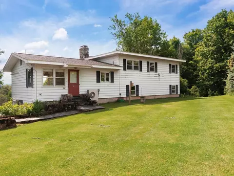 459 Carpenter Rd, Charlotte, VT 05445