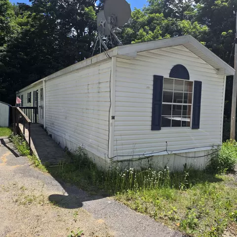 20 Jaffrey Rd #14, Fitzwilliam, NH 03447