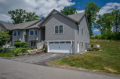 78 Cowbell Xing #B, Atkinson, NH 03811