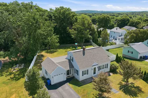 103 Broadway Ave, Manchester, NH 03104